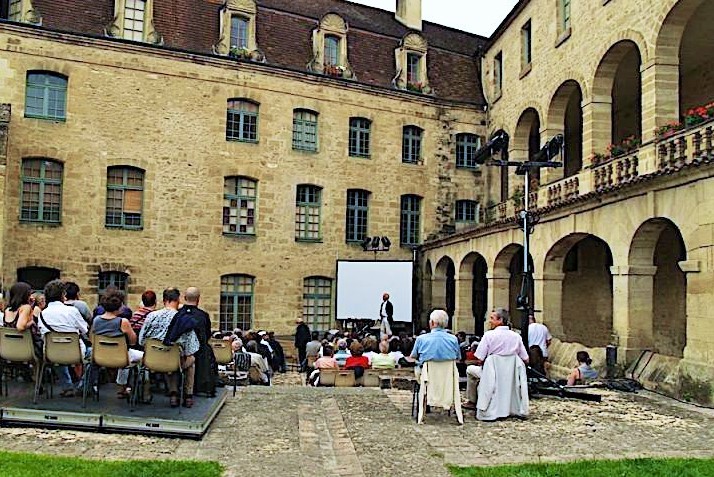 Abbaye-Sainte-Claire_sarlat