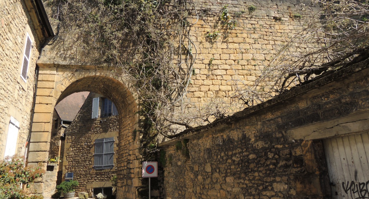 rempart_sarlat_dordogne_périgord