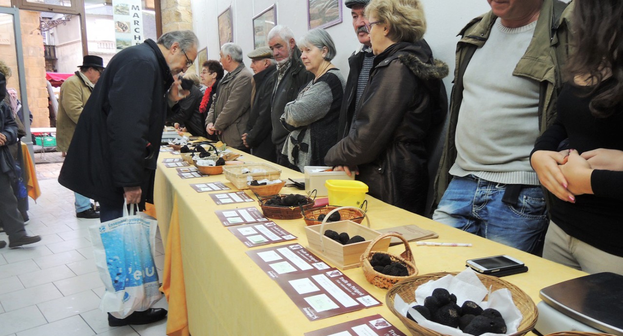 Marché aux truffes de Sarlat