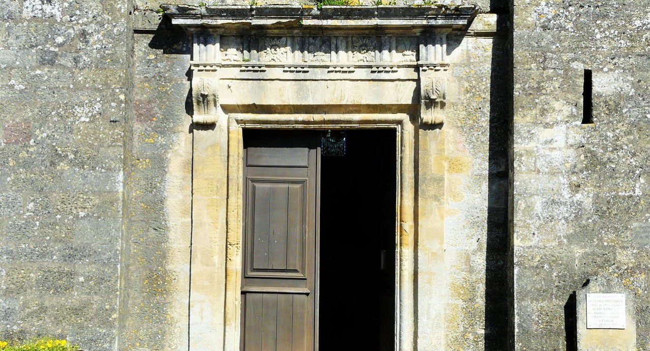 Eglise_de_Fanlac_dordogne_france