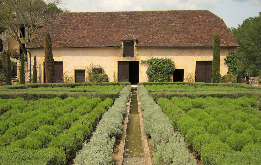 Chateau_de_jardin_jardins_losse_dordogne_perigord