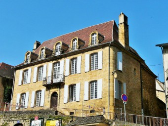 Sarlat-la-Canéda_hôtel_dAnglars_escalier