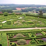 Chateau_de_Hautefort_jardins_perigord_dordogne