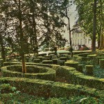 Domme-Parc-et-jardin-de-buis-du-Chateau-de-Caudon