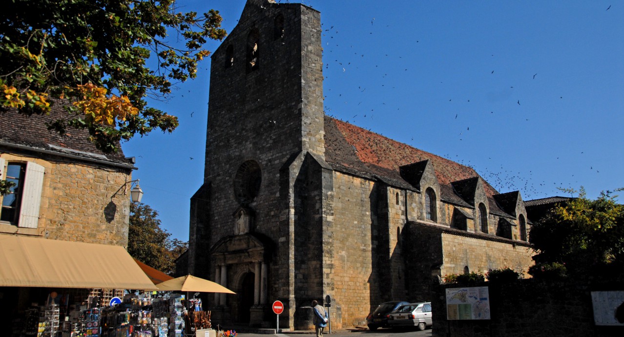 Eglise de domme en dordogne