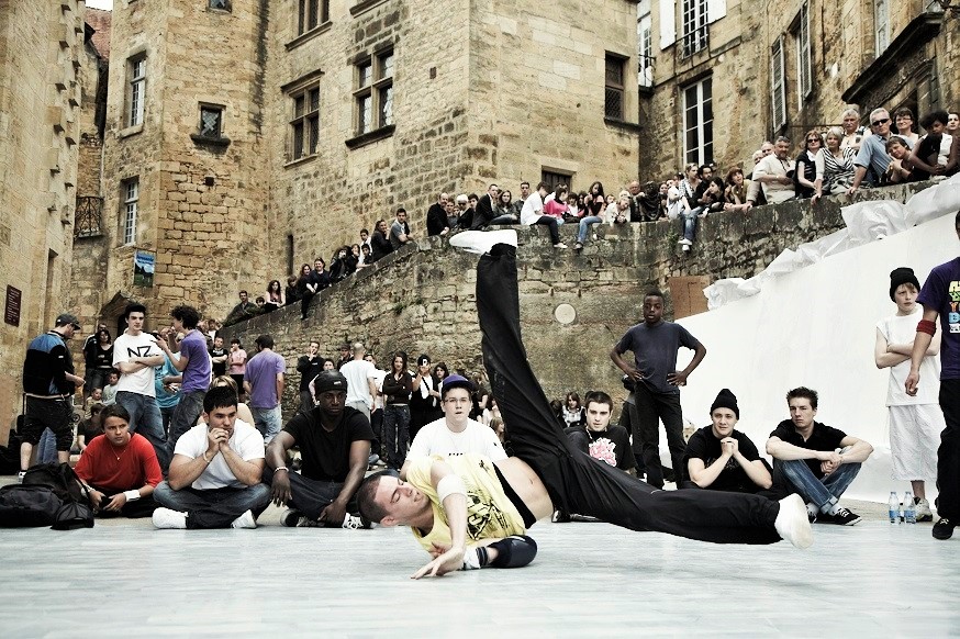 Les_arts_en_folie_sarlat_en_dordgne_source_flyker_sharing