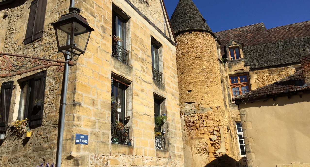 Sarlat-la-Canéda_hôtel_Carbonnier_tour