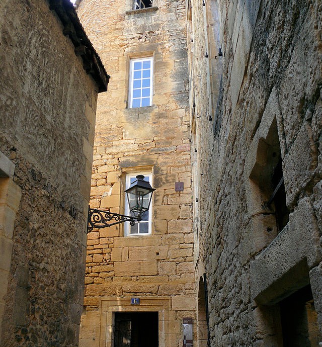 Sarlat-la-Canéda_hôtel_Carbonnier_tour