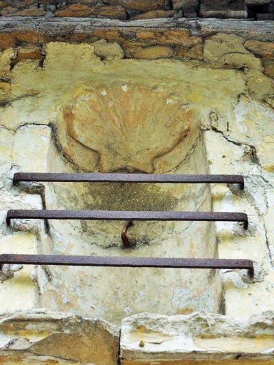 Niches mariales à Sarlat en périgord_dordogne