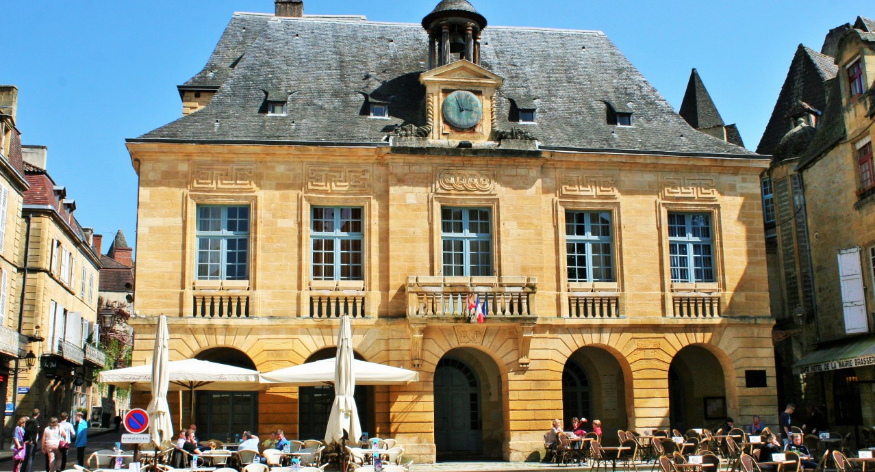 mairie_de_sarlat_dordogne_perigord (7)