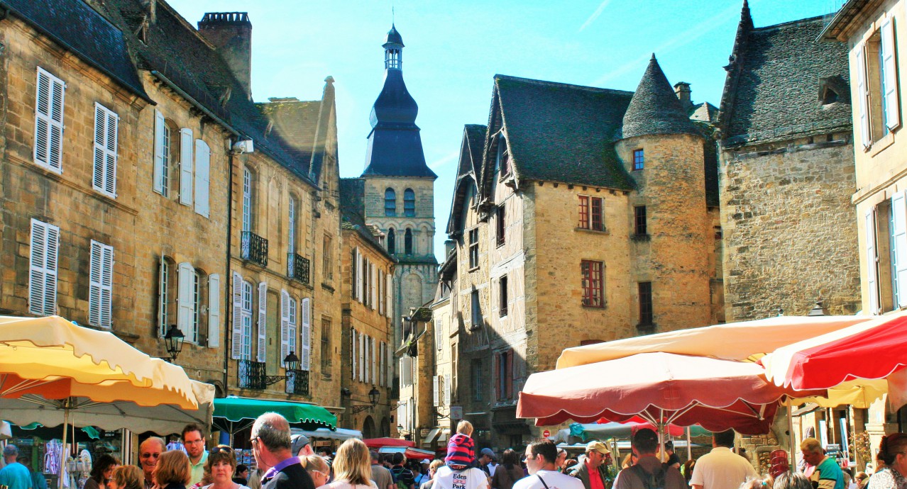 marché_place_de_la_liberté