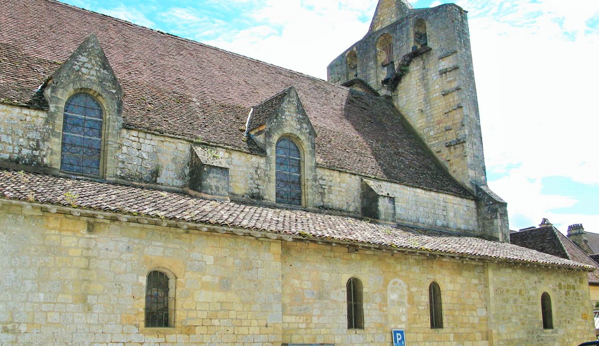 Eglise_de_domme_dordogne_France