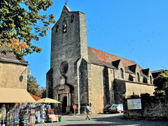 Eglise_de_domme_dordogne_France