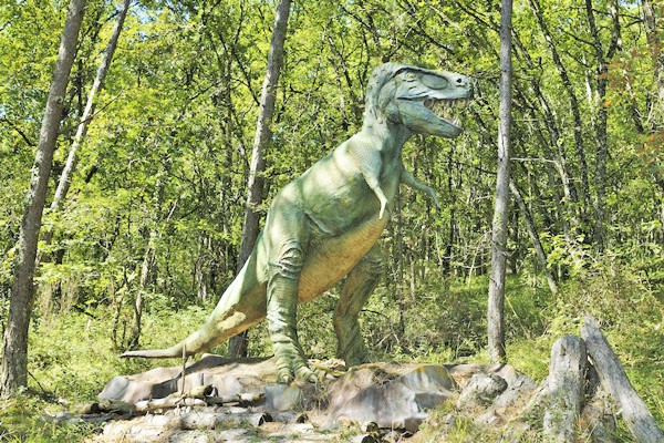 le conquil parc aux dinosaures saint-leon-sur-vezere