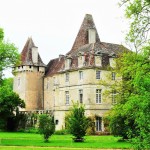 Saint-Jean-de-Côle_chateau_perigrid_dordogne