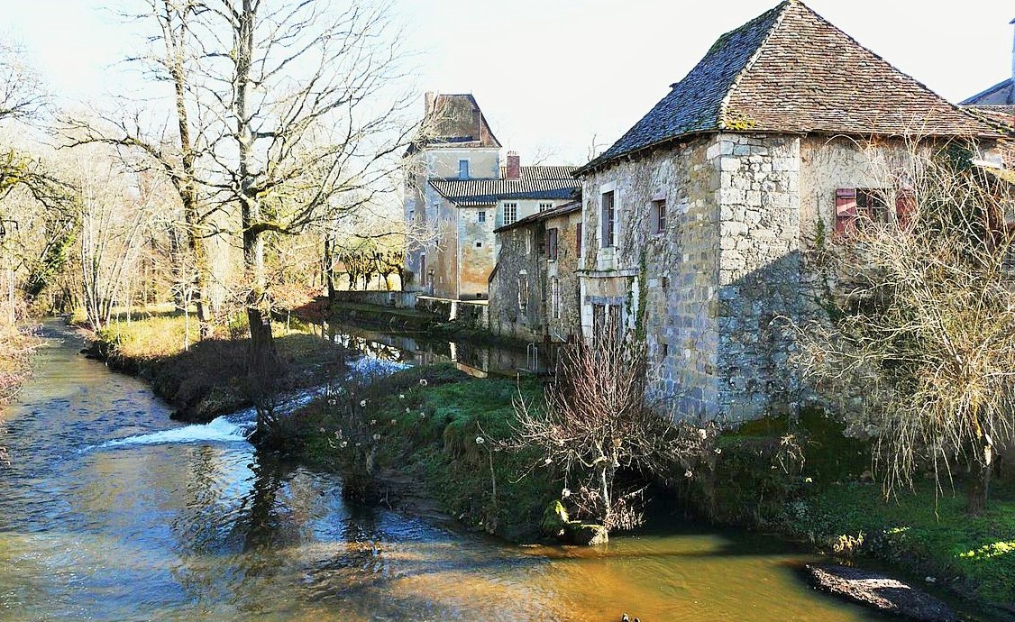 Saint-Jean-de-Côle_ancien_prieuré_dordogne_perigord