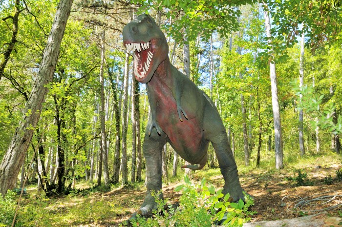 le conquil parc aux dinosaures saint-leon-sur-vezere
